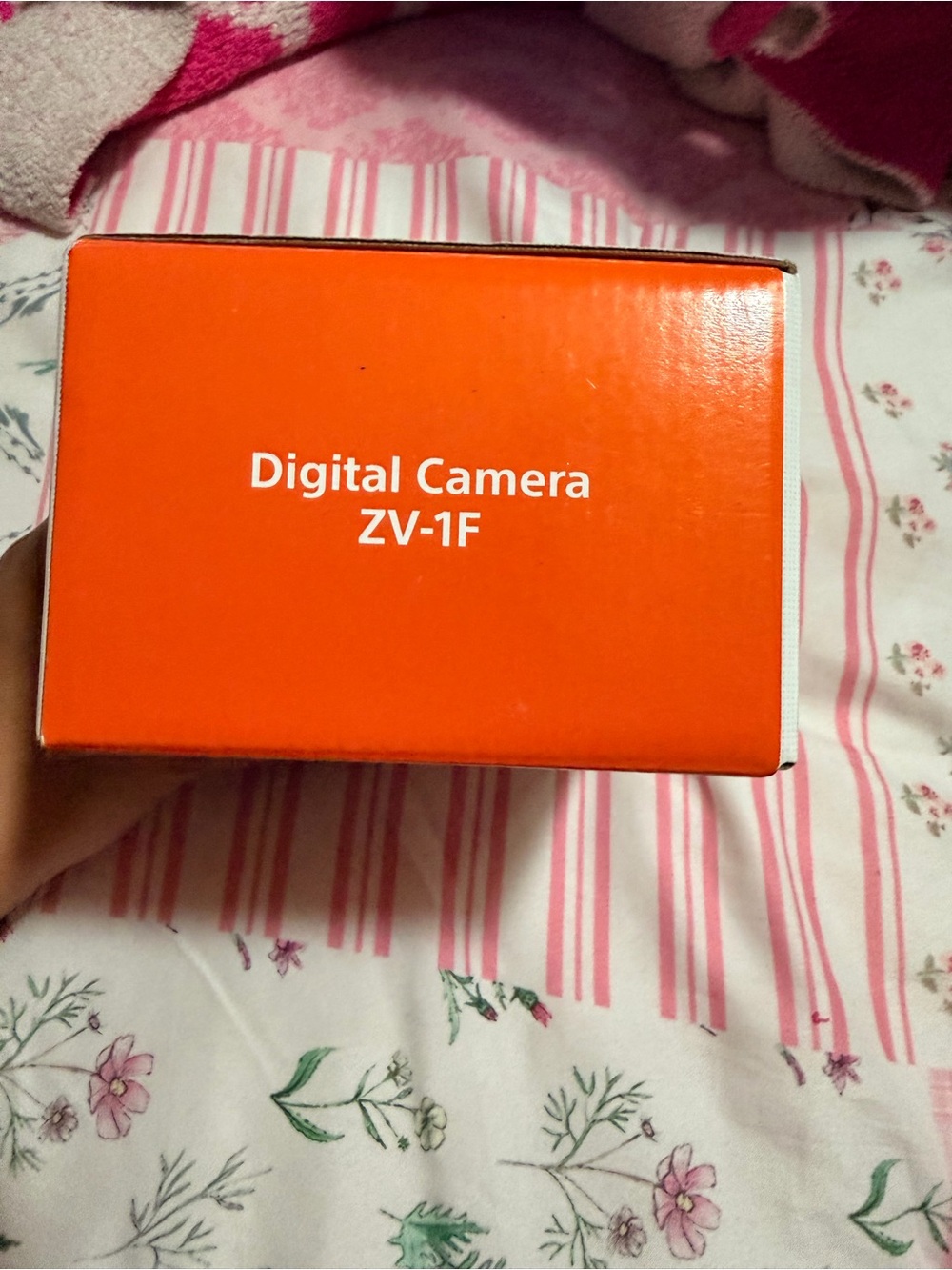 Sony Black Compact Digital Camera with Flip-Out LCD - Picture 3 of 6